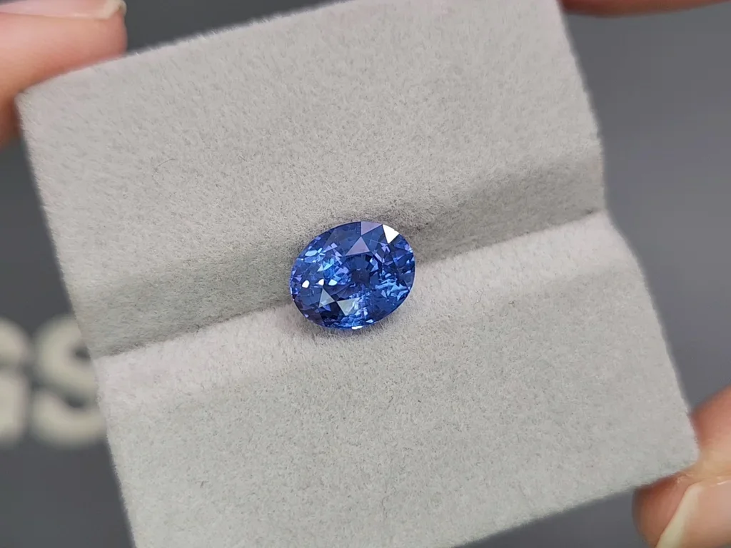 Spinelle de cobalt bleu taille ovale 3,02 carats, Tanzanie  Image №4