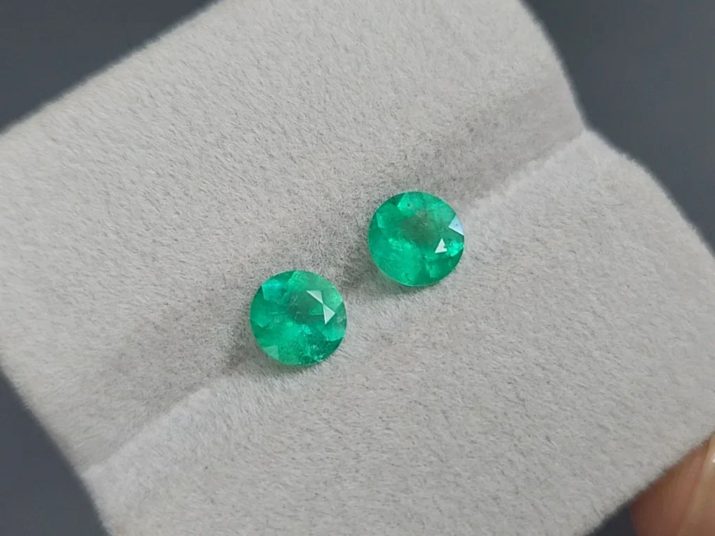 Pair of emeralds round cut 1.48 carats, Colombia Image №4