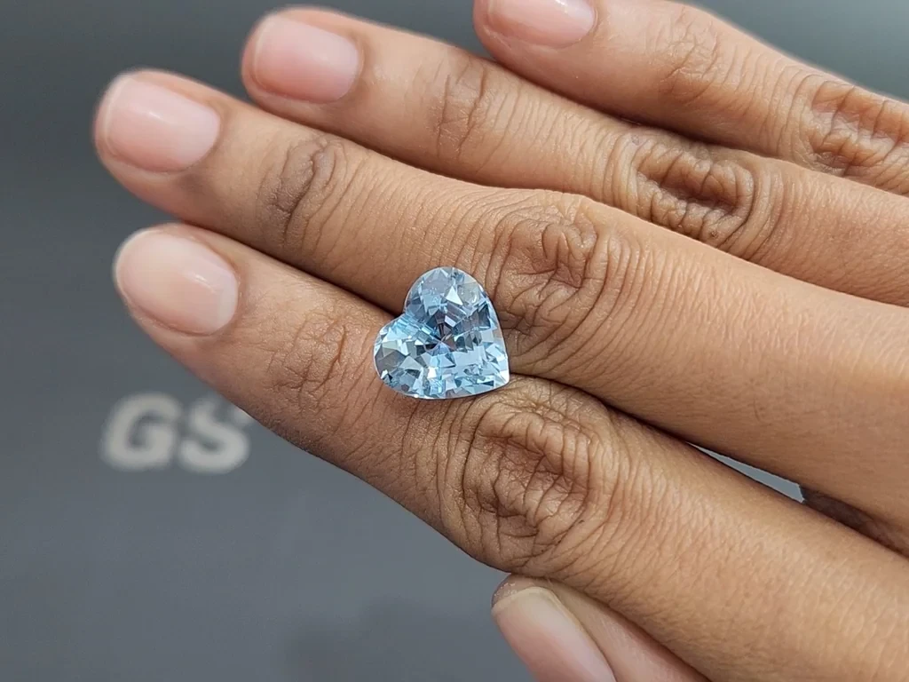 Aquamarin herzförmiger 6,04 karat, Mosambik Image №2