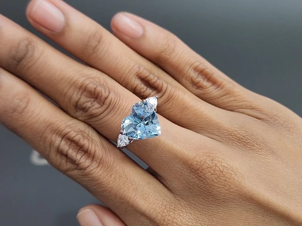 Aquamarin herzförmiger 6,04 karat, Mosambik Image №5