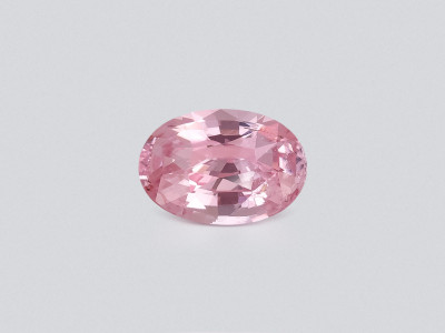 Unbehandelter Padparadscha-saphir oval geschliffen 1,57 karat, Sri Lanka  photo
