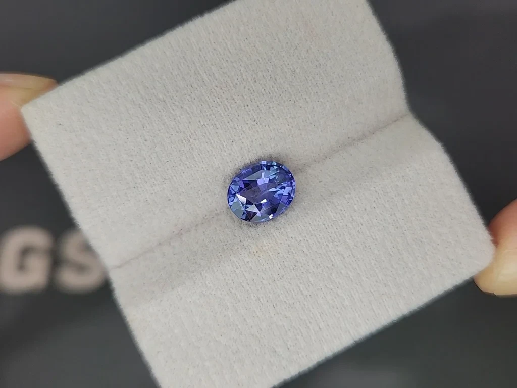 Saphir bleu taille coussin non chauffé de 2,05 carats, Sri Lanka Image №4
