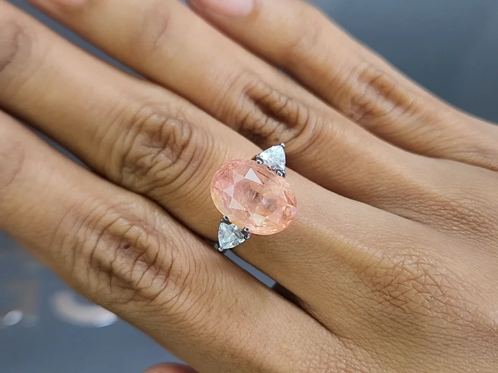 Onverhitte Padparadscha saffier oval geslepen 10,90 karat, Sri Lanka Image №5