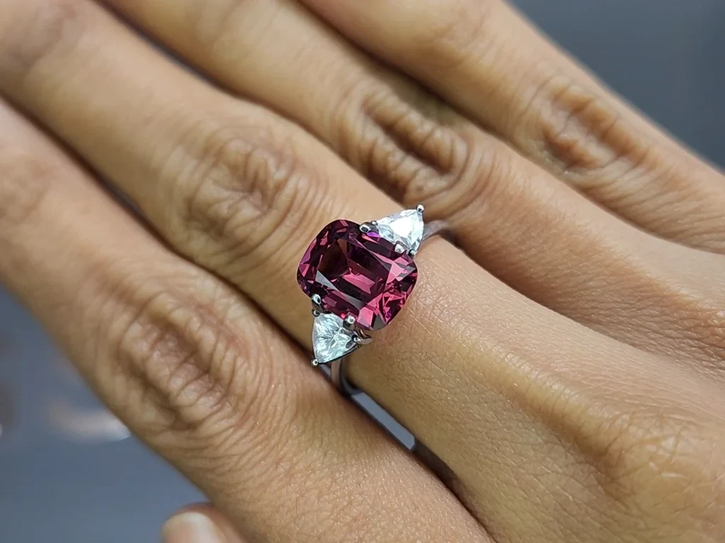 Garnet hodolite cushion cut 3.09 carats, Madagascar Image №5