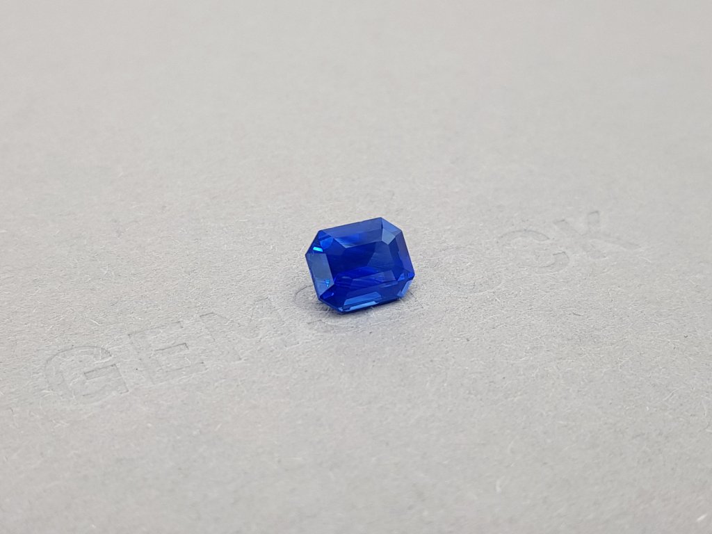 Bright rare Electric blue sapphire 2.73 ct, Sri Lanka Image №2