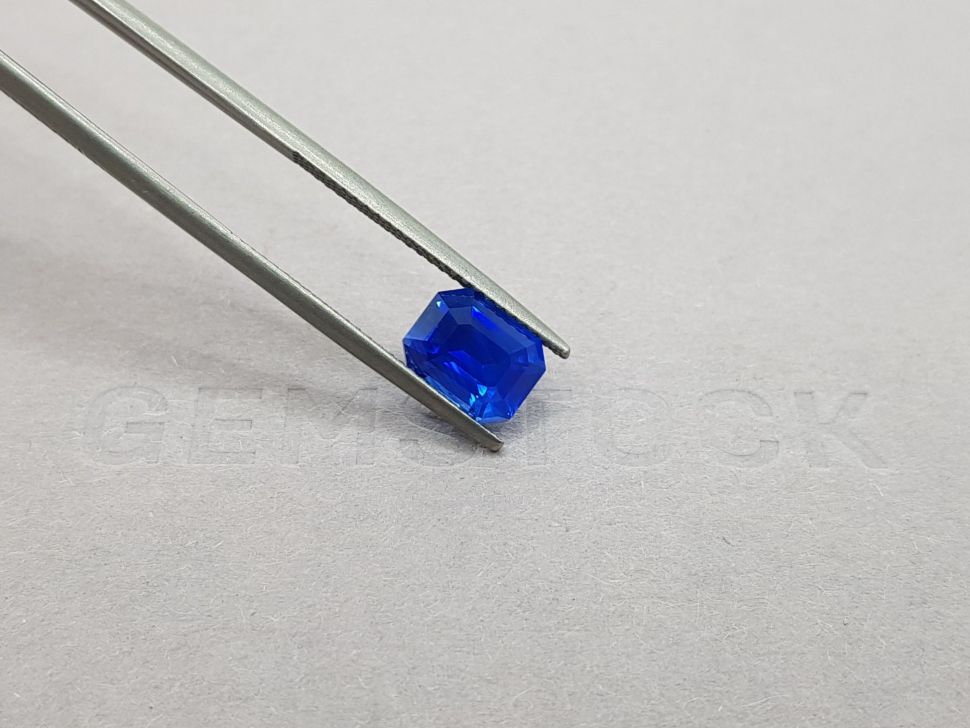 Bright rare Electric blue sapphire 2.73 ct, Sri Lanka Image №4