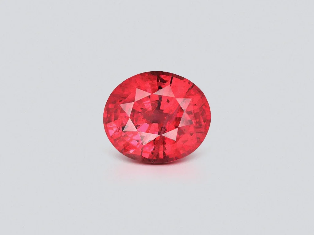 Rubis unique de taille ovale rouge vif vibrant non chauffé de 6,06 carats, GRS, Tanzanie Image №1