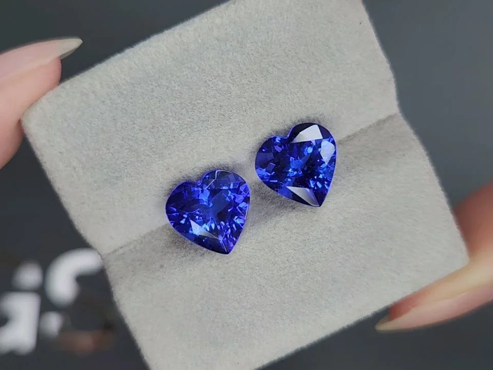 Par de tanzanitas talla corazón 6,67 quilates, Tanzania  Image №4