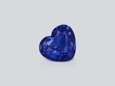 Blauer saphir im herzschliff 4,84 carats, Sri Lanka photo