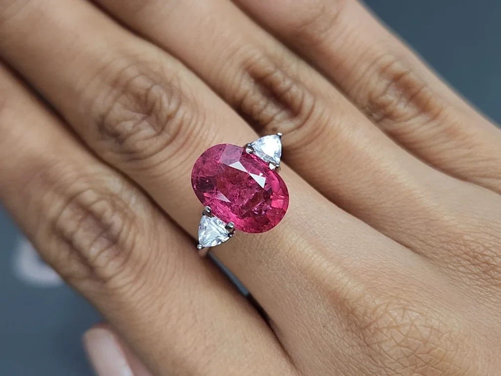 Tourmaline rubellite oval cut 5.51 carats, Africa Image №5