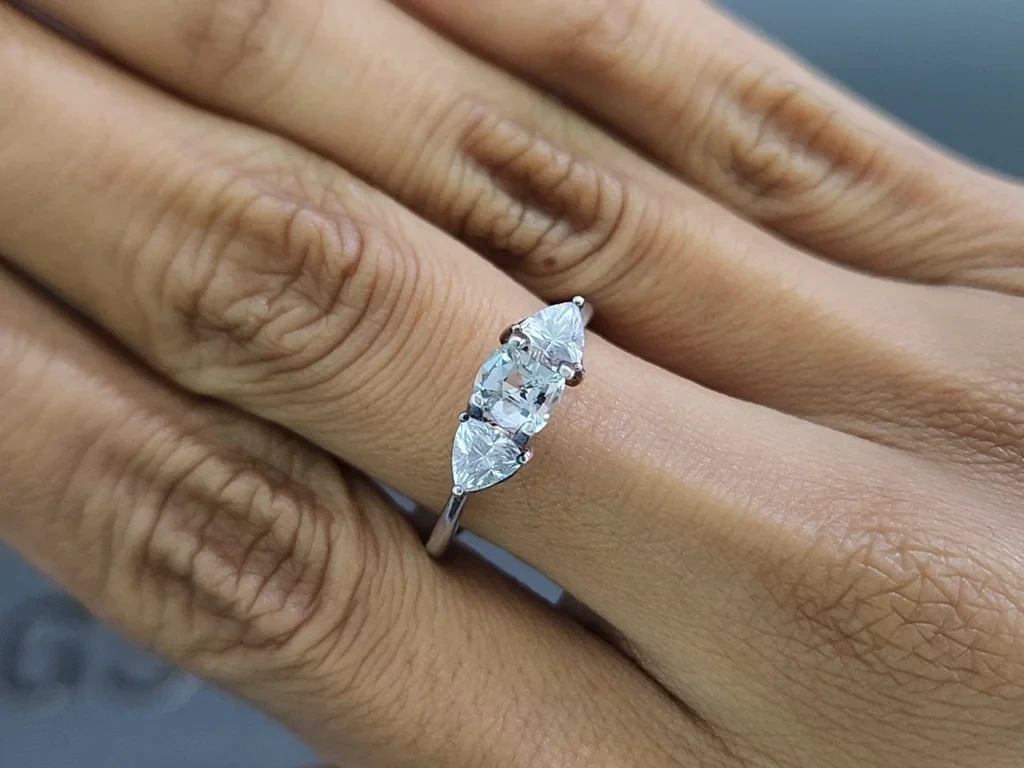 Aquamarin kissenförmiger 0,56 karat, Madagaskar  Image №5