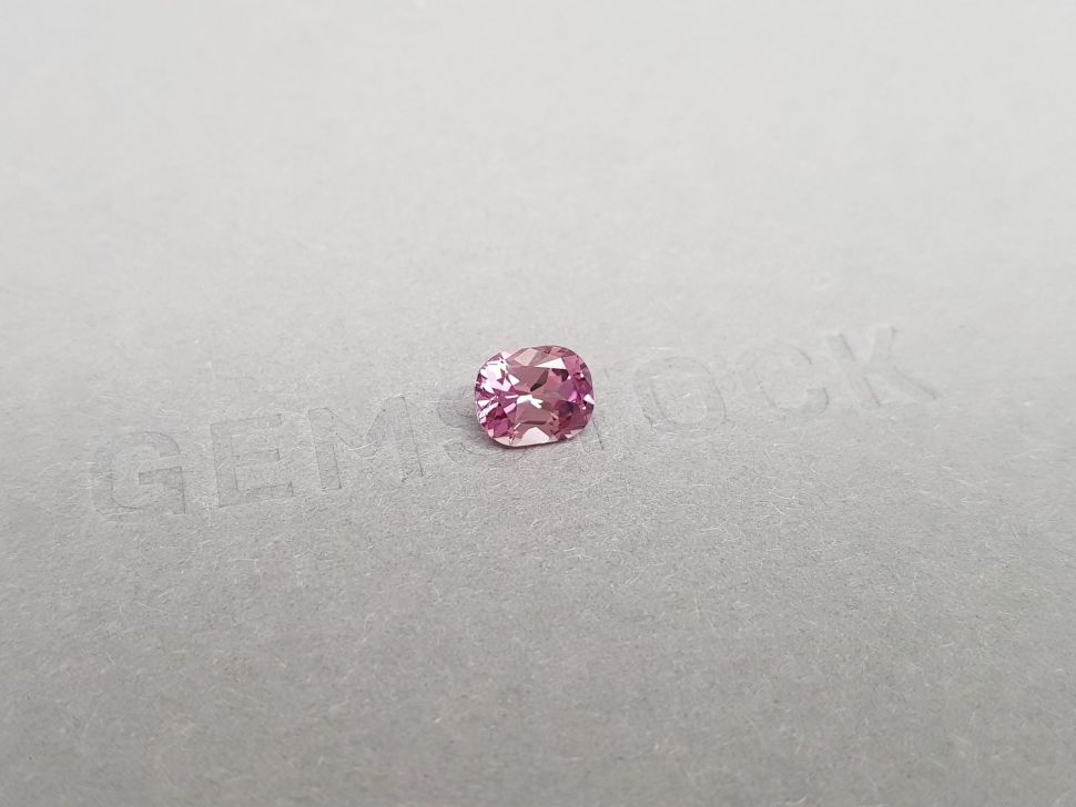 Cushion-cut pink sapphire 1.41 ct, Madagascar Image №2