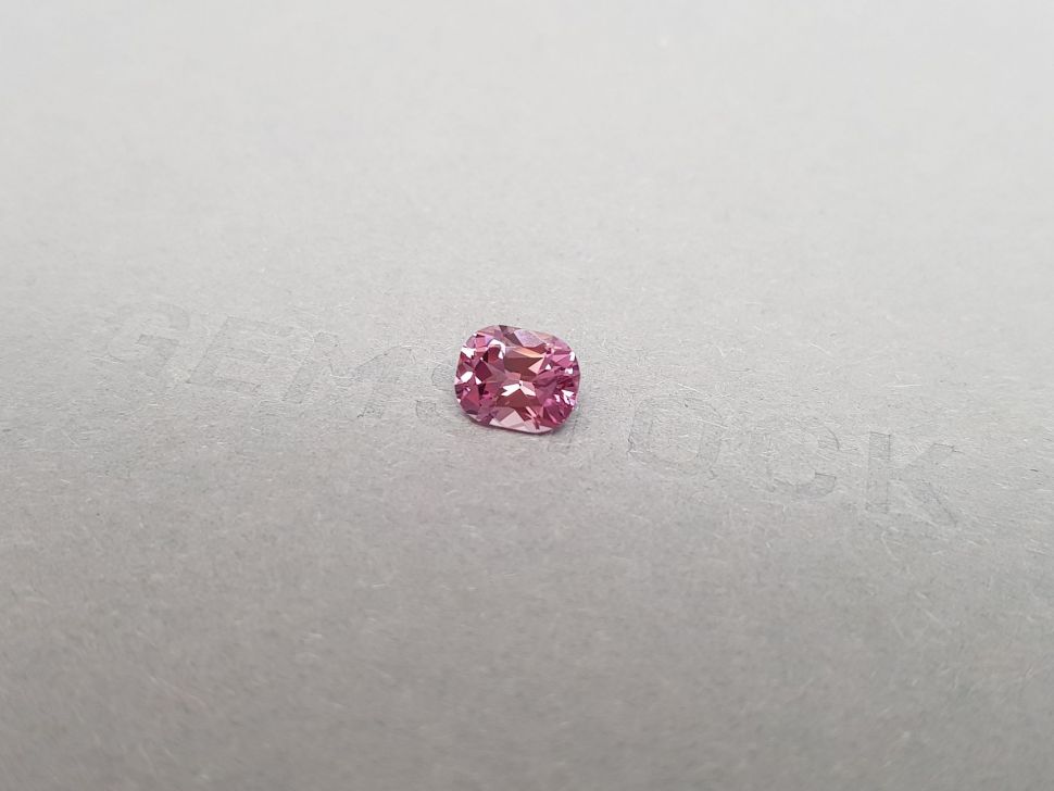 Cushion-cut pink sapphire 1.41 ct, Madagascar Image №3