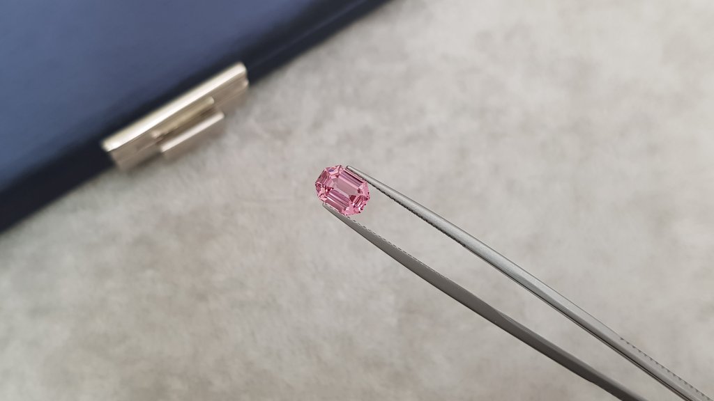 Pink spinel in octagon cut 1.71 ct from Tajikistan Image №3