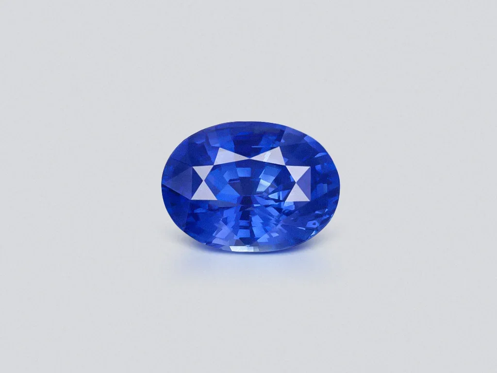 Saphir bleu bleuet intense taille ovale 7,52 carats, Sri Lanka Image №1