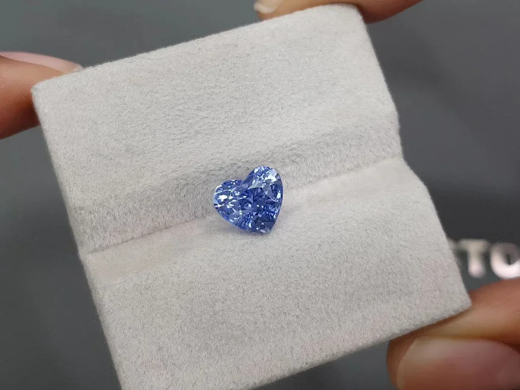 Pastel blue sapphire heart cut 3.00 carats, Madagascar Image №4