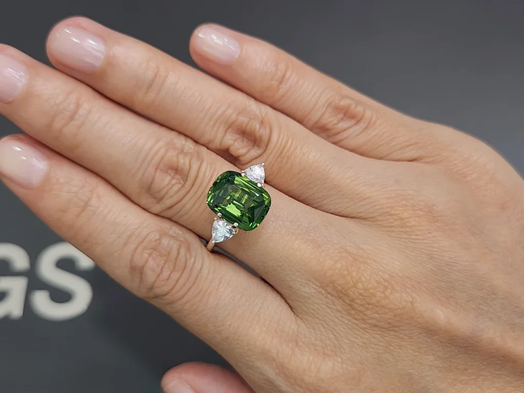 Green cushion cut natural zircon 7.59 carats, Sri Lanka Image №5