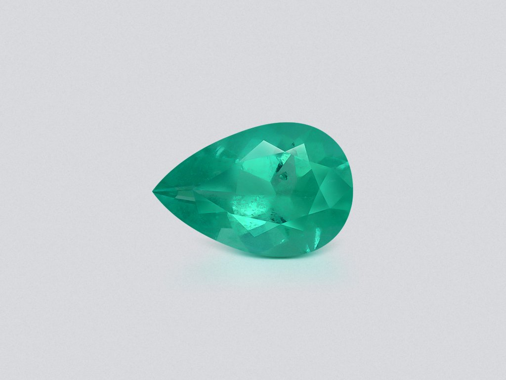 Émeraude taille poire 1,10 carat, Russie Image №1