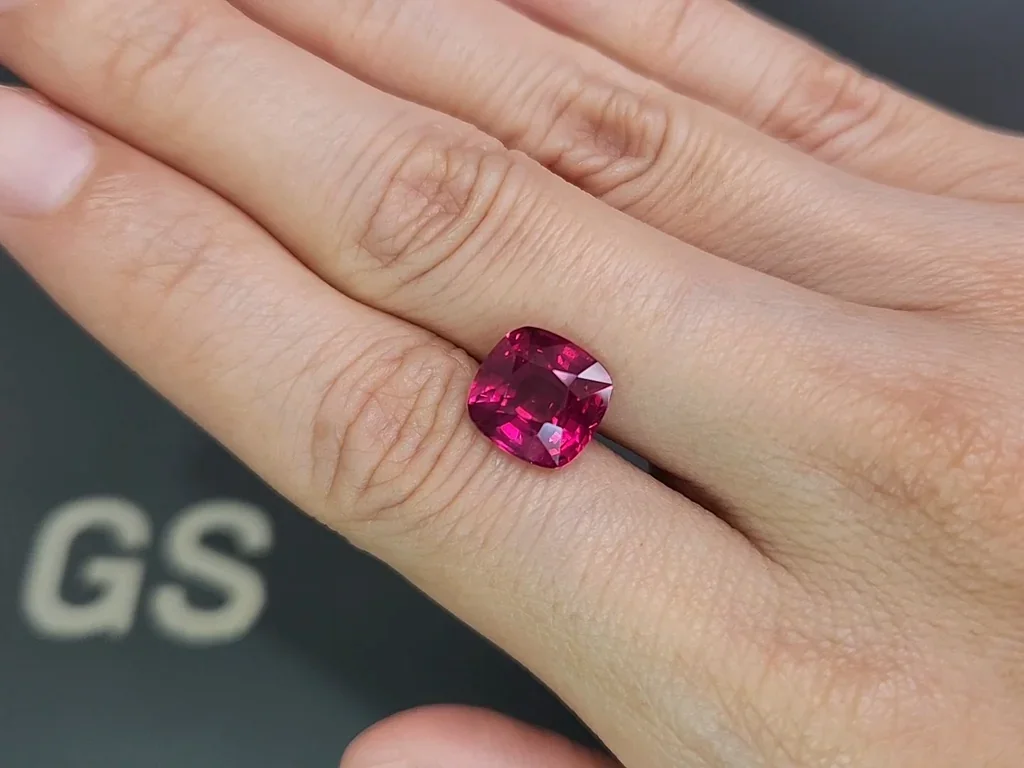 Unheated ruby in cushion cut 5.08 carats, Mozambique (GRS, Bellerophon) Image №2