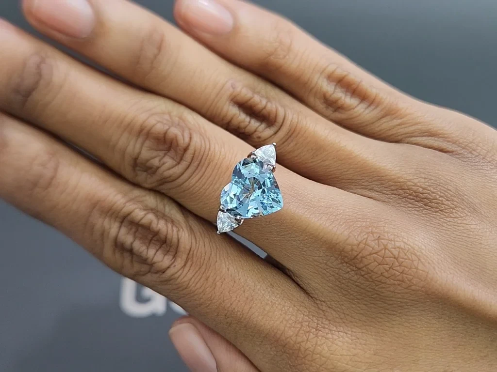 Aquamarine Santa Maria heart shape 4.33 carats, Mozambique Image №5