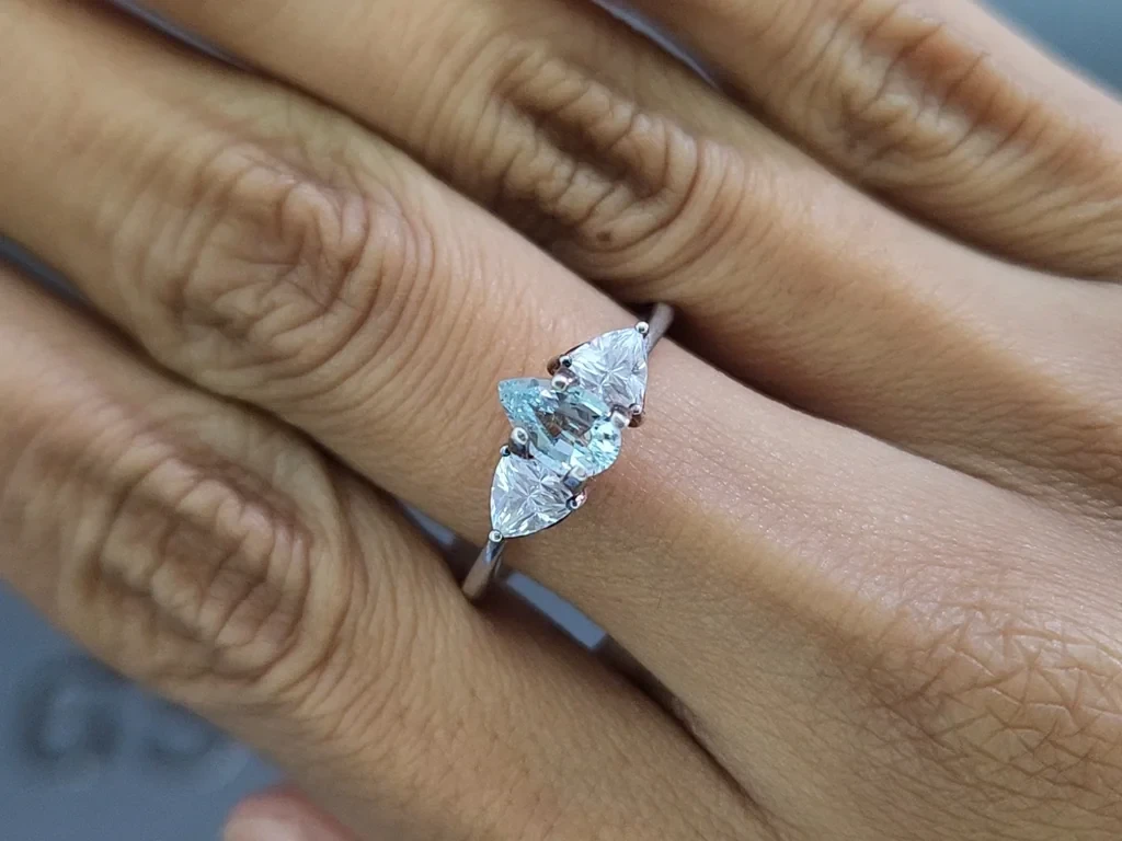 Aquamarin birnenförmiger 0,55 karat, Madagaskar Image №5