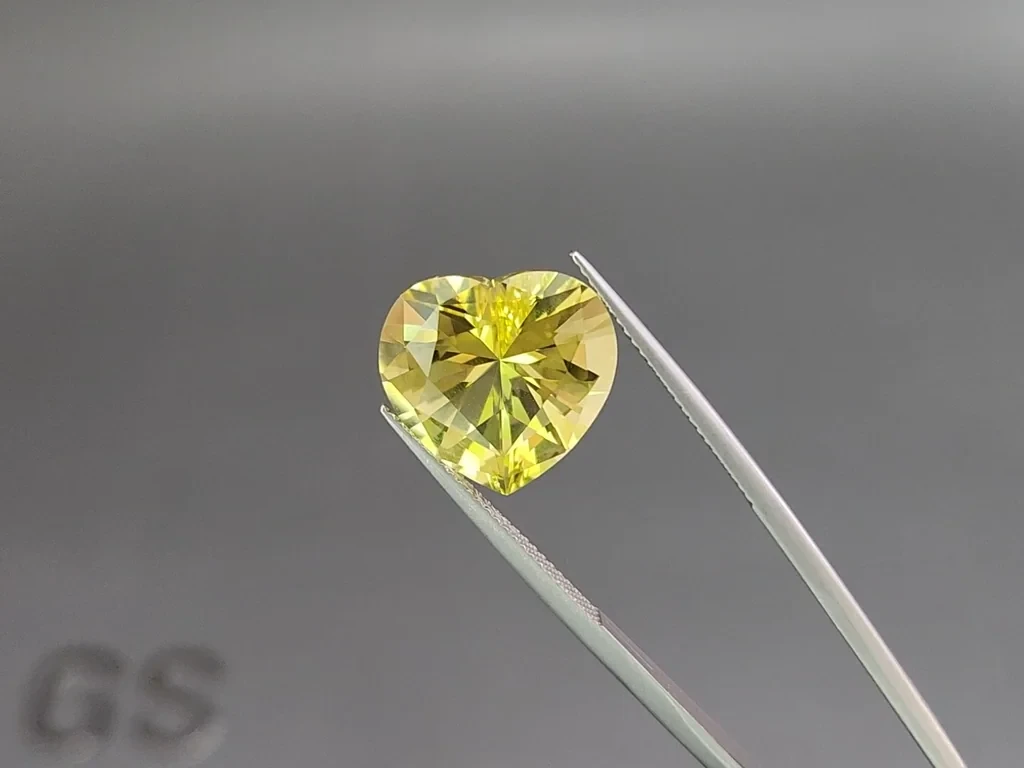 Set of lemon quartz a precision heart shape 24.92 carats, Africa Image №3