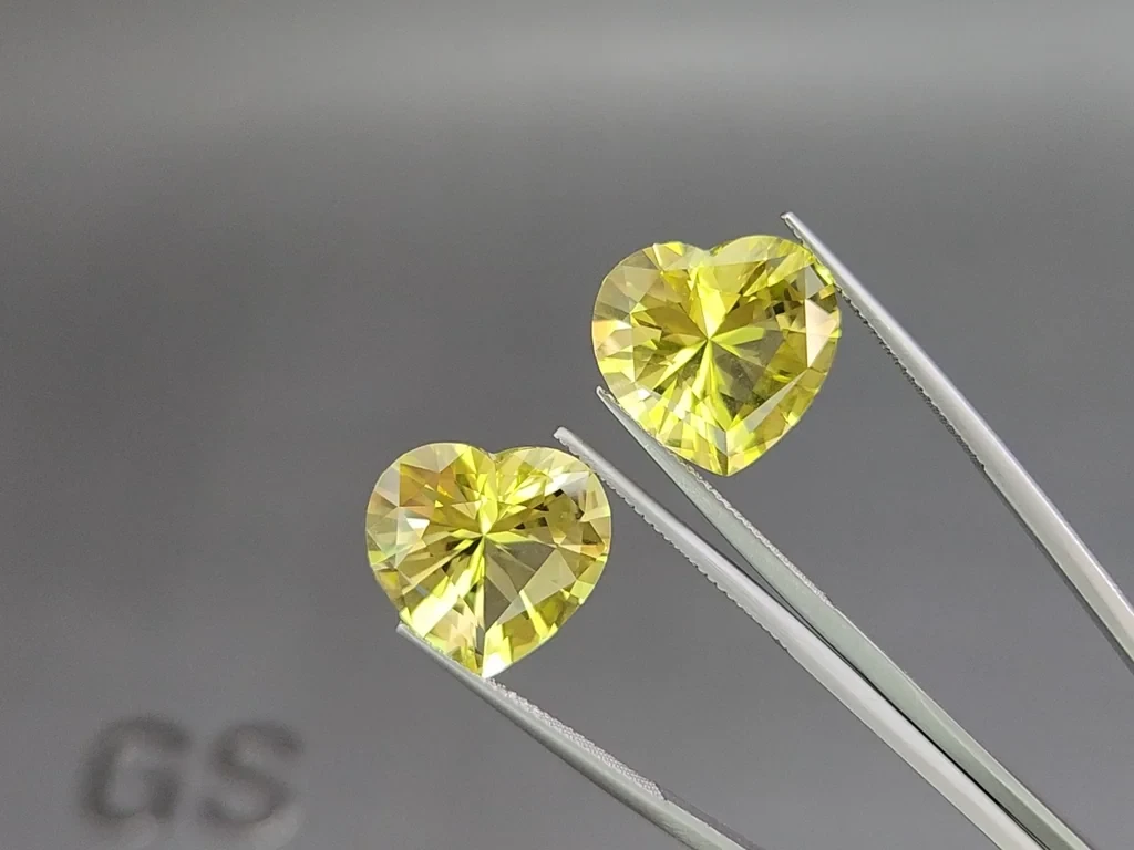 Set of lemon quartz a precision heart shape 24.92 carats, Africa Image №4