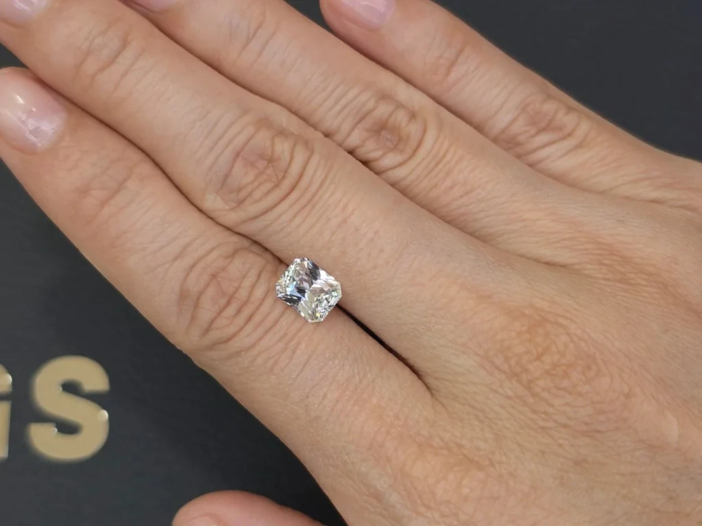 Weißer saphir im radiant-schliff 2,17 karat, Sri Lanka Image №2