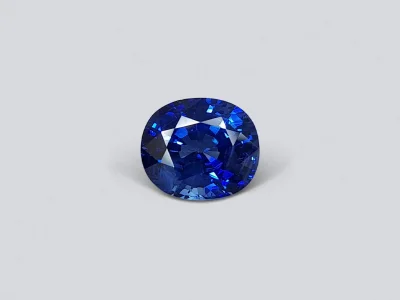 intense blue cushion cut sapphire 3.86 ct, Sri Lanka, ICA photo