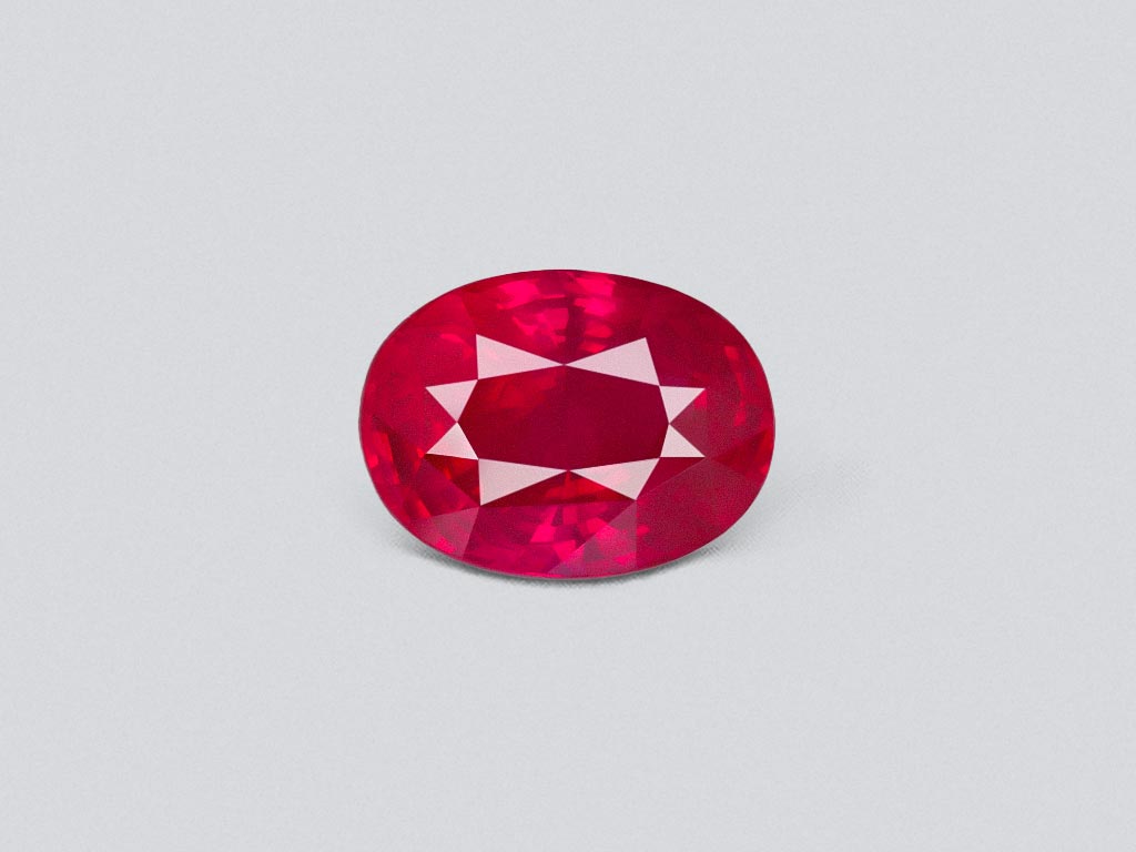 Unheated Pigeon Blood ruby in oval cut 3.54 ct, Mozambique Image №1