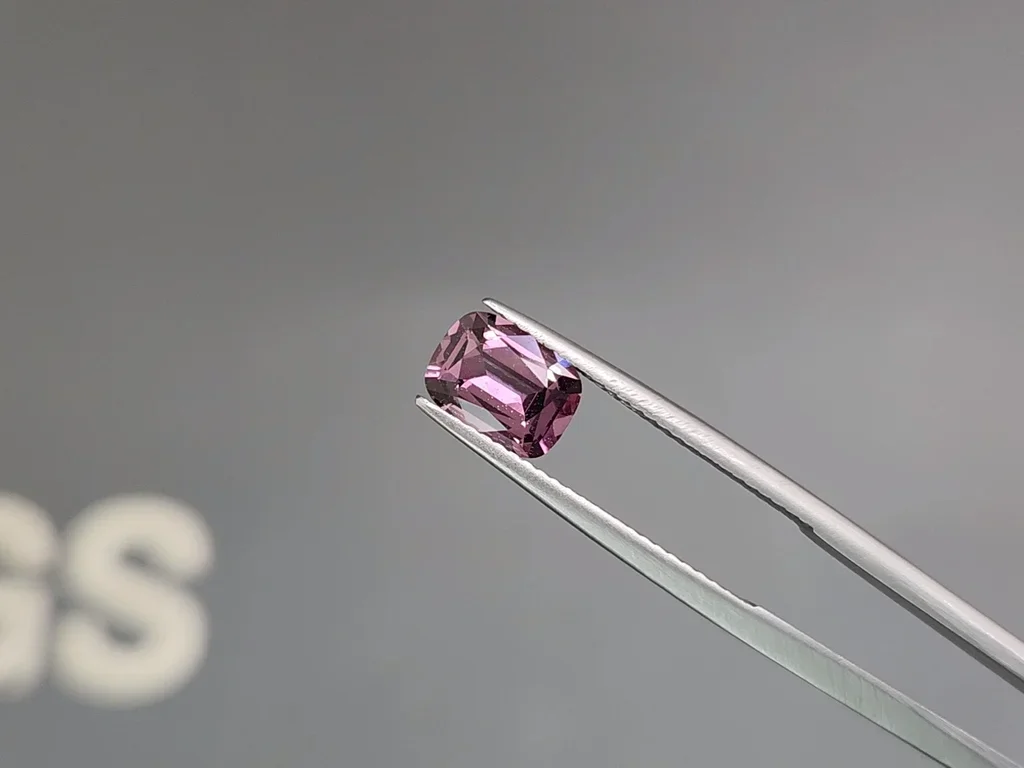 Lilac cushion-cut spinel 1.44 carats, Sri Lanka Image №3