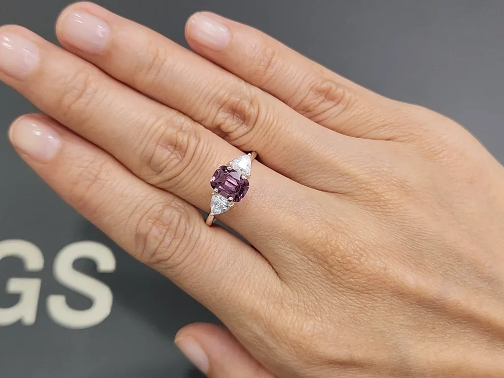 Lilac cushion-cut spinel 1.44 carats, Sri Lanka Image №5