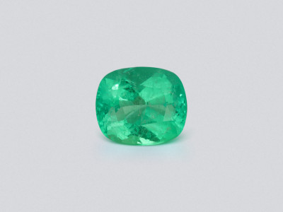 Emerald cushion cut 8.75 carats, Colombia photo