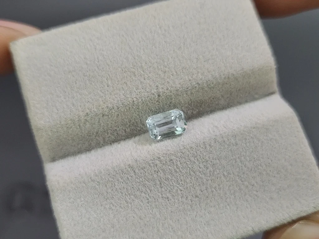 Aquamarine octagon cut 0.61 carats, Madagascar  Image №4