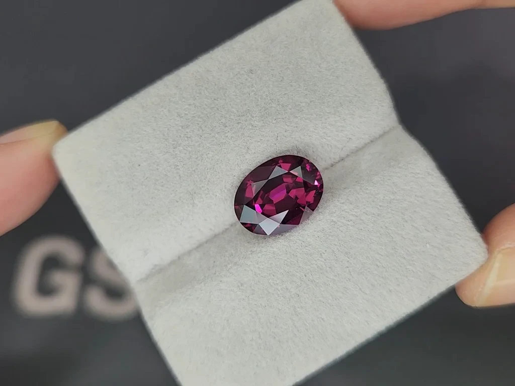 Violetter granat rhodolite oval geschliffener 4,73 karat, Tansania Image №4
