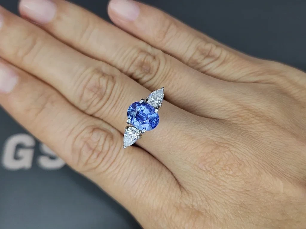 Saphir bleu ovale non chauffé de 2,55 carats, Sri Lanka Image №5