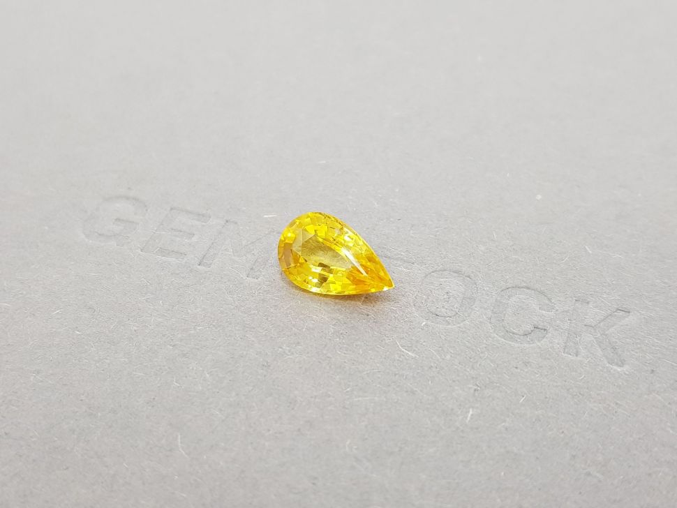 Intense pear cut yellow sapphire 2.50 ct, Sri Lanka Image №3