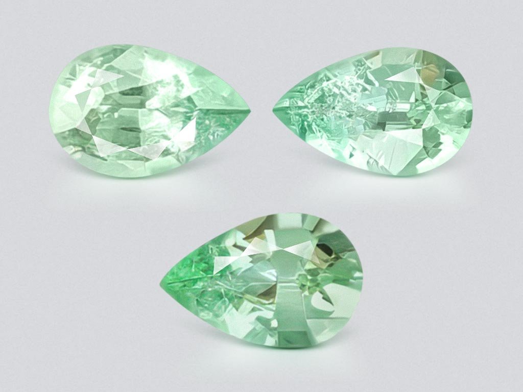 Set of three pear shape Paraiba tourmalines 2.41 ct, Mozambique Image №1