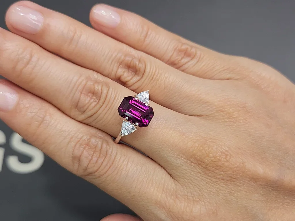 Grenat umbalite violet intense taille octogonale 4,63 carats Image №5