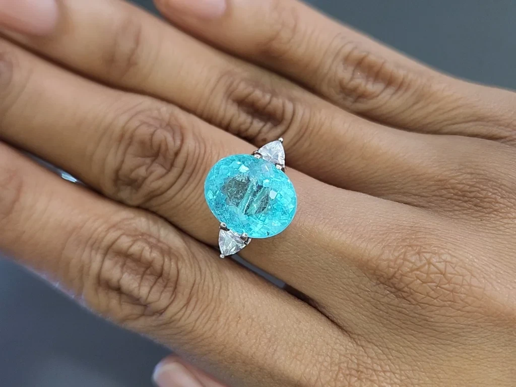 Neonblauer Paraiba-turmalin oval geschliffen 8,67 karat, Mosambik Image №5