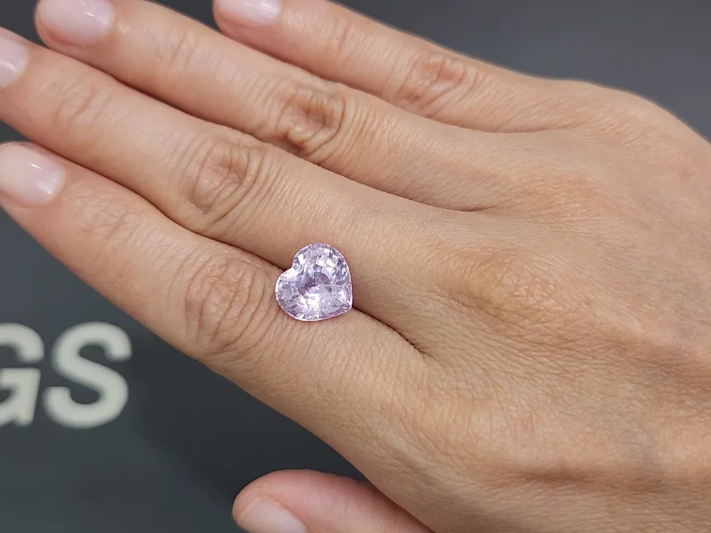 Heart shape lavender spinel 5.21 carats, Burma Image №2