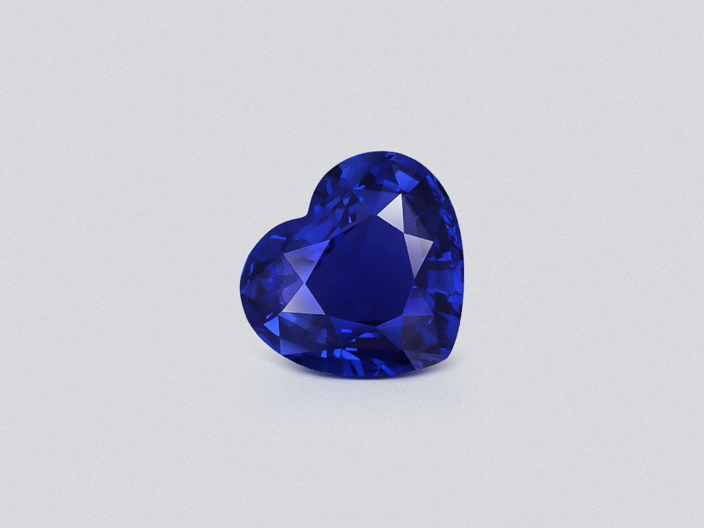 Saphir bleu royal taille cœur non chauffé 4,24 ct Birmanie Image №1