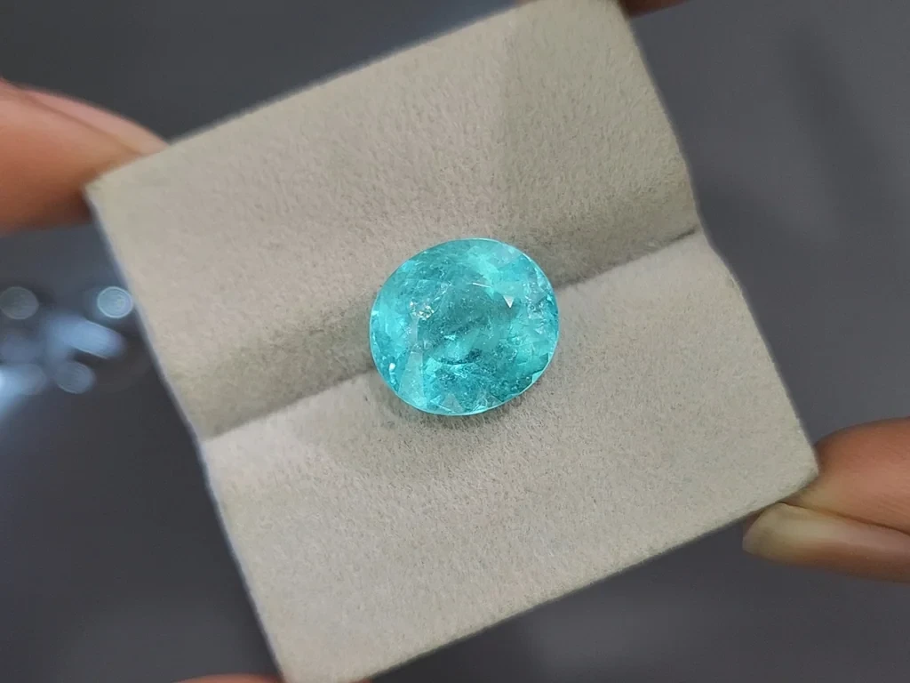 Zucker neon blauer Paraiba-turmalin oval geschliffener  8,92 karat, Mosambik Image №4