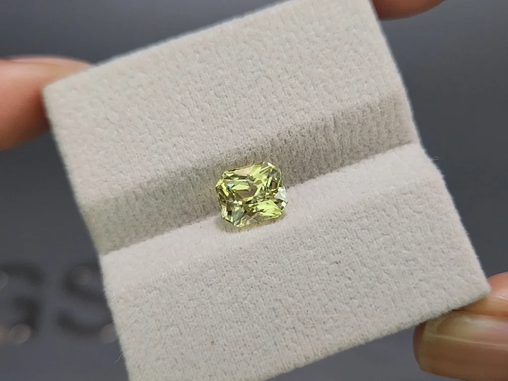 Chrysoberyll im radiant schliff 2,58 karat, Sri Lanka Image №4