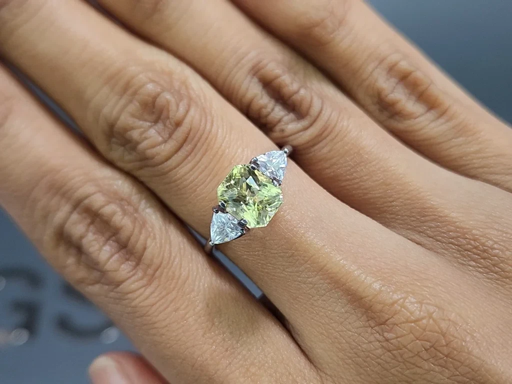 Chrysoberyll im radiant schliff 2,58 karat, Sri Lanka Image №5