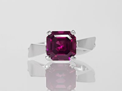 Ring with rare Malawi rhodolite 3.46 ct  in 18K white gold photo
