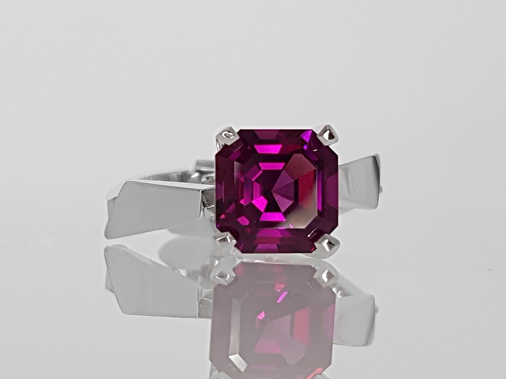 Ring with rare Malawi rhodolite 3.46 ct  in 18K white gold Image №2