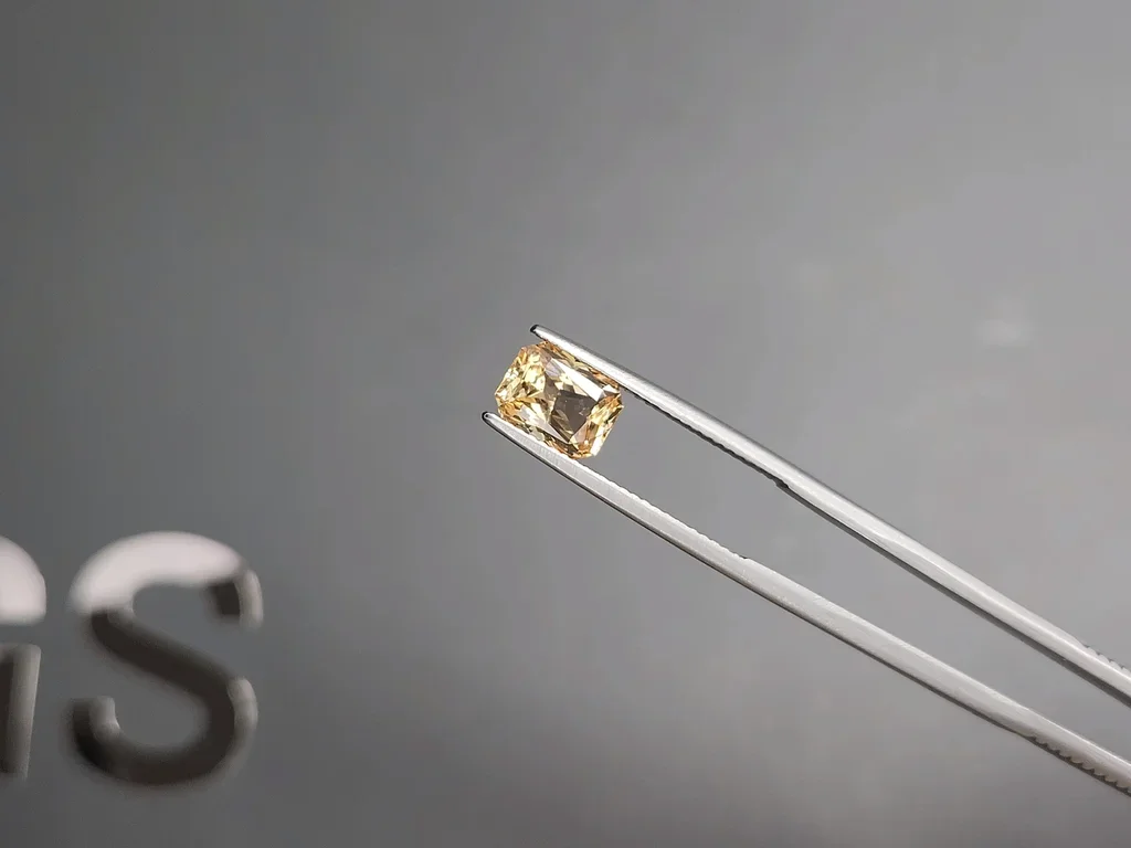 Zafiro de talla radiante amarillo pastel de 2,04 carats, Sri Lanka Image №3