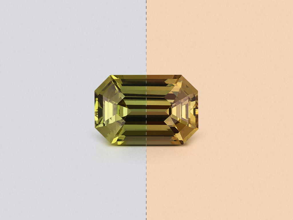 Alexandrite color change octagon cut 2.90 carats, Sri Lanka Image №1