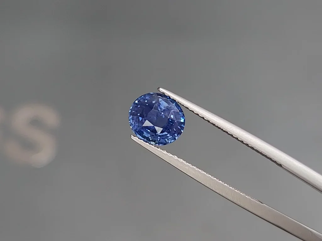 Zafiro azul de talla ovalada sin calentar de 2,51 quilates, Sri Lanka Image №3